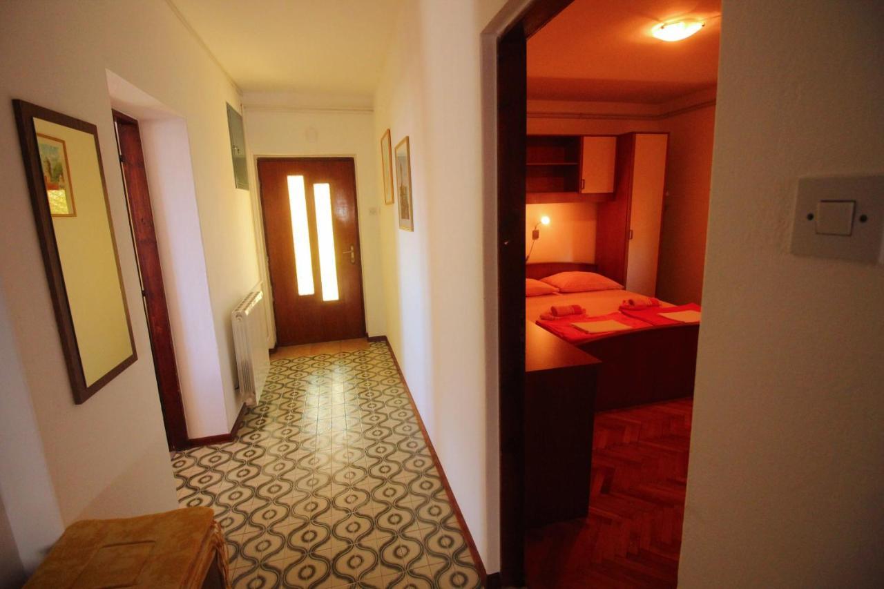 נובי ווינודולסקי Apartmens Adriana מראה חיצוני תמונה