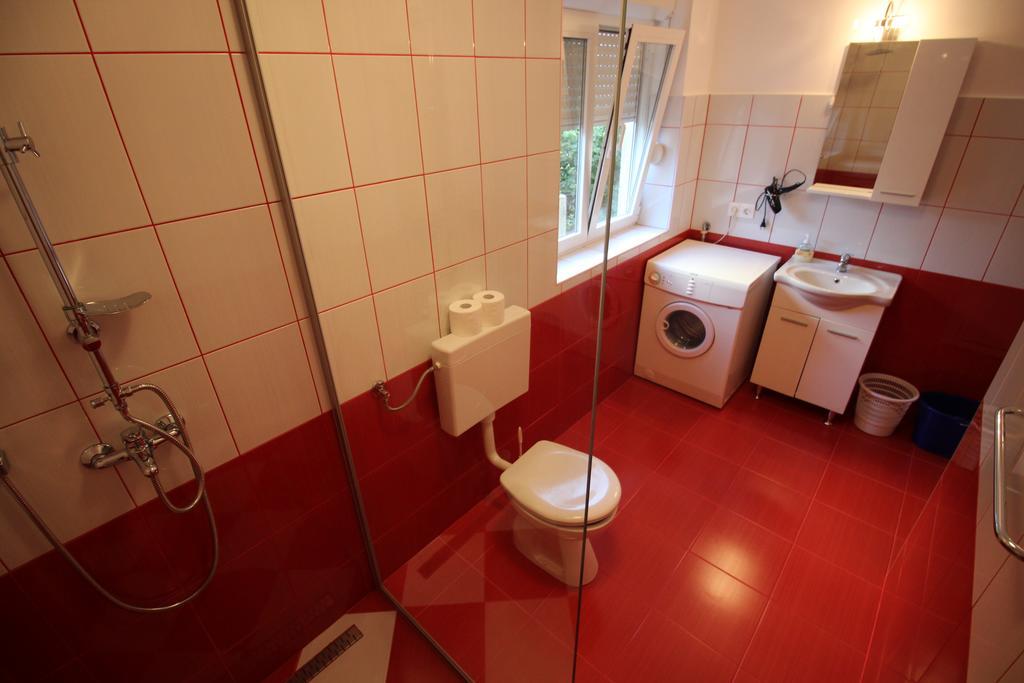 נובי ווינודולסקי Apartmens Adriana מראה חיצוני תמונה